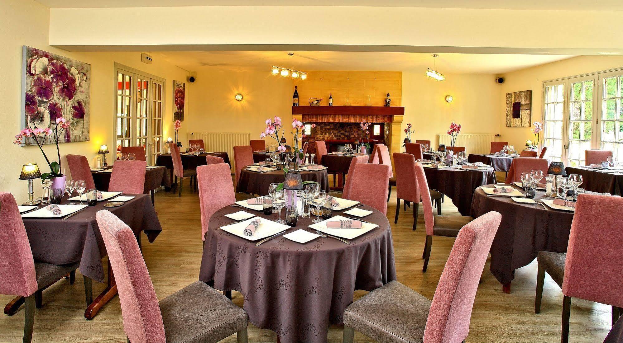 Hostellerie Du Causse Gramat Bagian luar foto