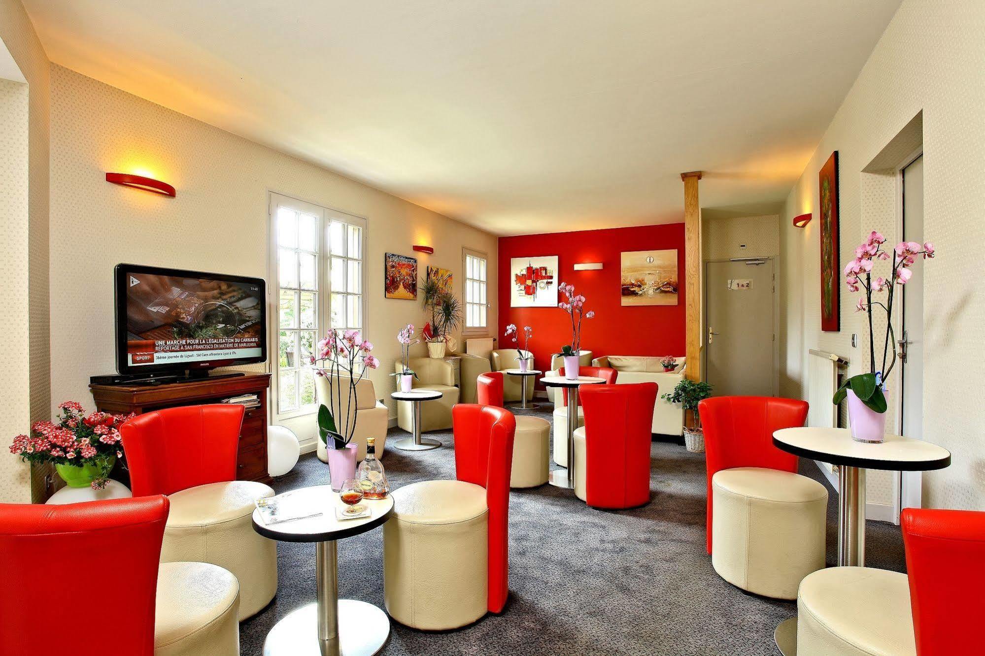 Hostellerie Du Causse Gramat Bagian luar foto
